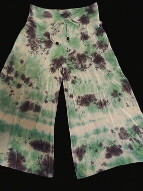 SALE! NWT Rayon Tie-Dye Gauchos w/ Drawstring Waist-Various Sizes
